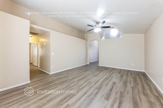 Building Photo - 20850 N 7th Pl