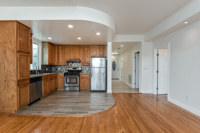 Photo - 10 Oxford St Townhome