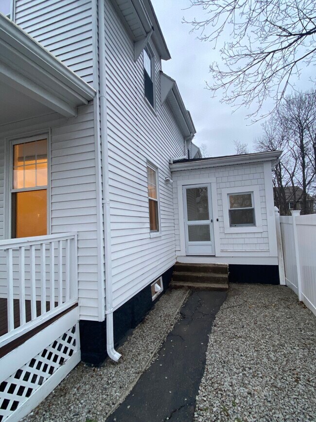 Building Photo - 22 Carlmark St