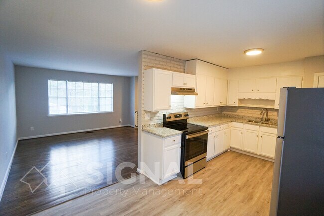 Building Photo - 5114 Beacon Dr