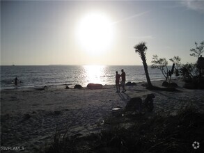 Building Photo - 20071 Sanibel View Cir