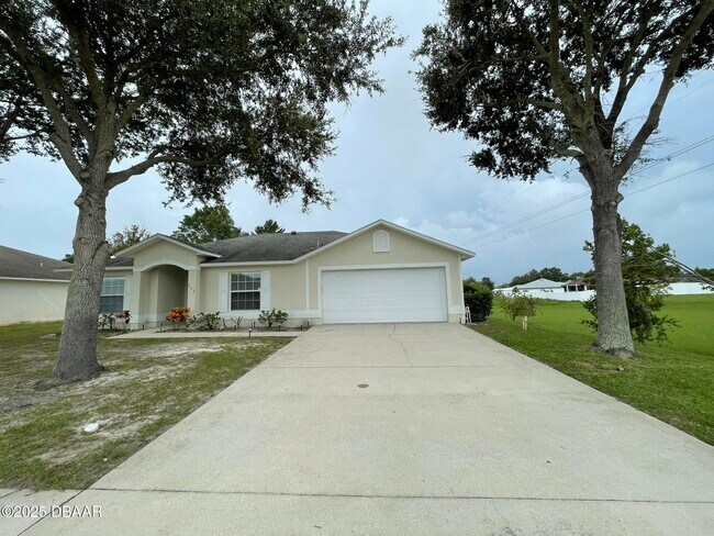 Building Photo - 232 Fountain Lake Blvd