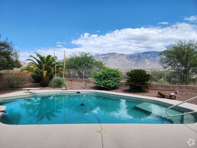 Building Photo - 15156 N Rugged Lark Dr