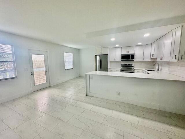 Photo - 2003 Lincoln A Apartment