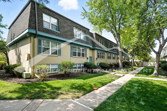 Foto del edificio - Charming Condo with Central AC and Communi...