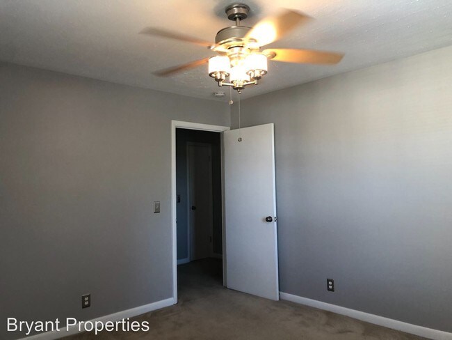 2 Br 1 5 Bath House 2226 A Cabin Hill Road House For Rent In