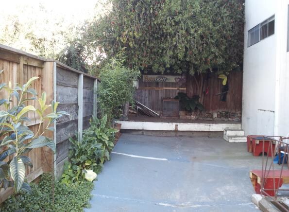  - 2011 10th Ave