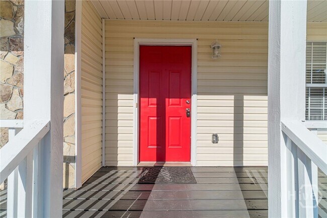 Foto del edificio - 670 Woodland Ridge Dr