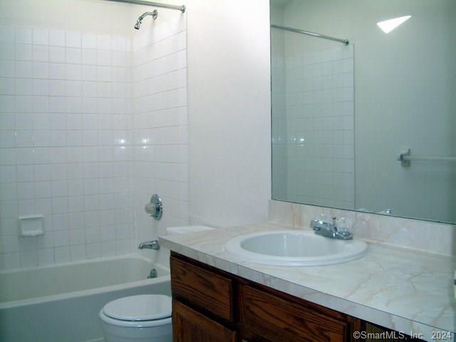 Building Photo - 124 Coalpit Hill Rd