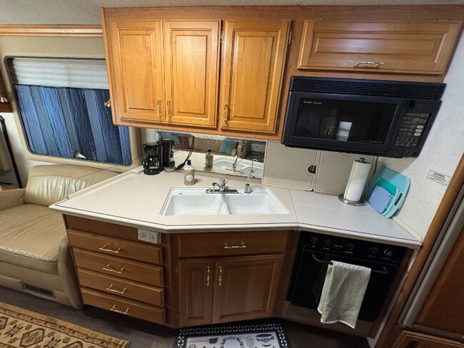 Foto del edificio - 2629 W Elm Mott Ln