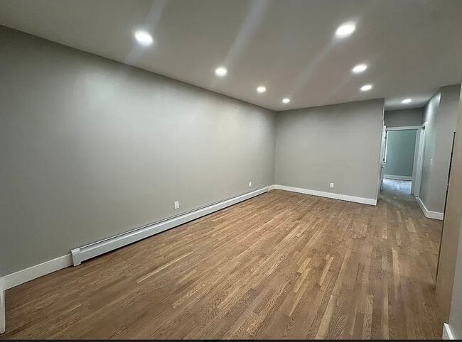 Building Photo - 818 Macdonough St