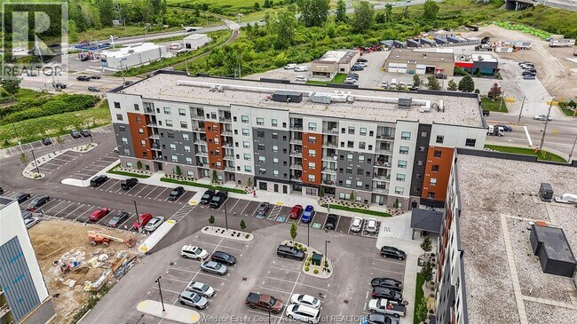 Building Photo - 4775 Walker Rd