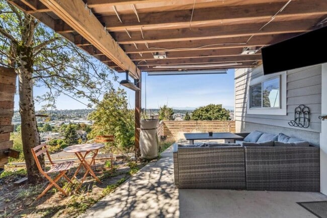 Photo - 1 bedroom in Seattle WA 98103 Apartment