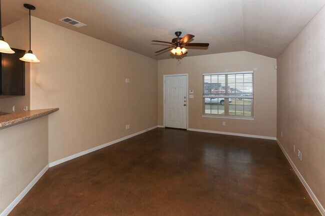 Foto del edificio - 4409 Cambridge Dr