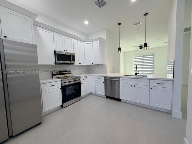 Foto del edificio - 1144 Mobley St E