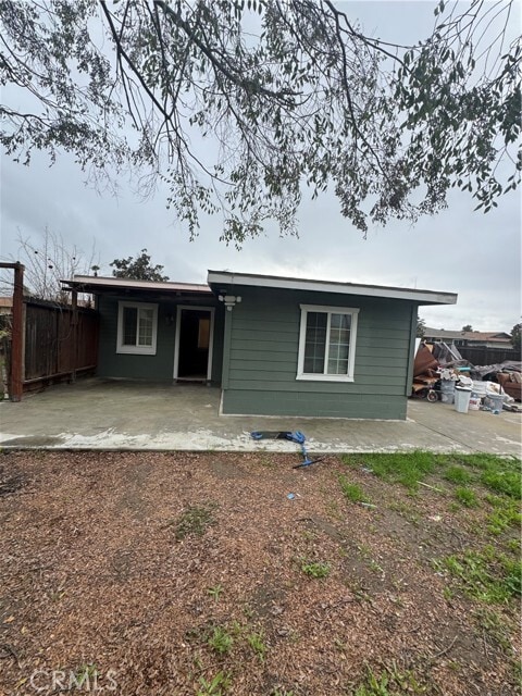 Building Photo - 733 S San Jacinto St