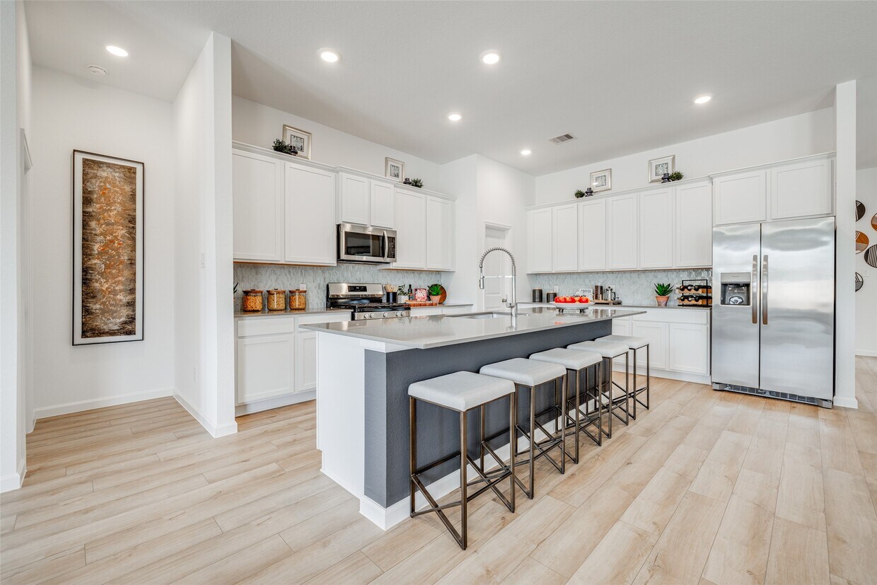 Foto principal - 2922 Mariner Island Dr