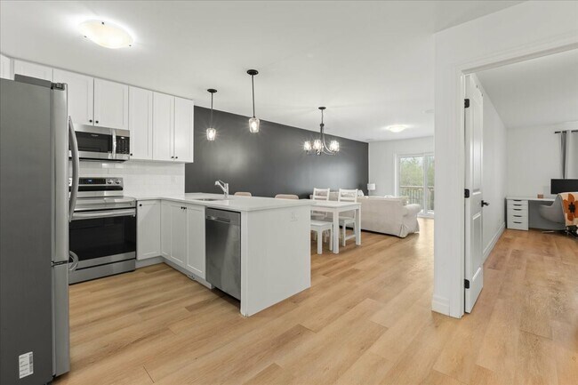 Photo du bâtiment - Newer 2-bedroom, 2-bath bungalow townhome in Hillside Meadows