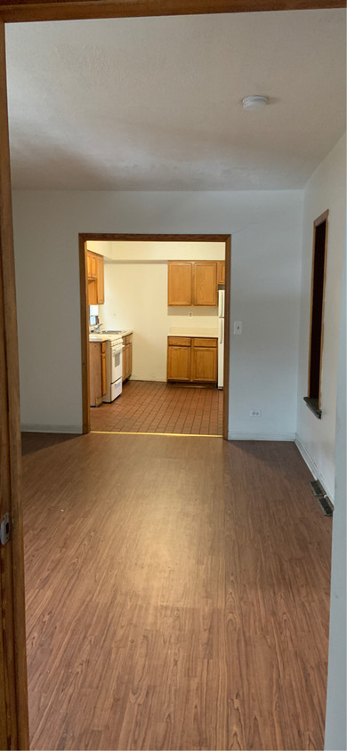 Foto principal - 1319 Victoria Ave