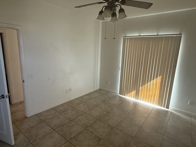 Foto del edificio - 66271 6th St