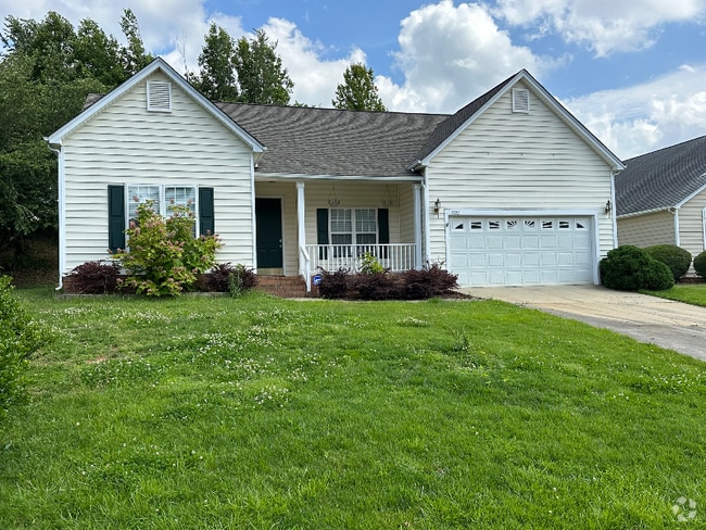 Building Photo - 4722 Lone Tree Ct