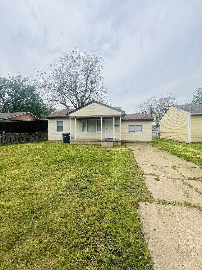 Building Photo - Adorable 2 bed in Enid!