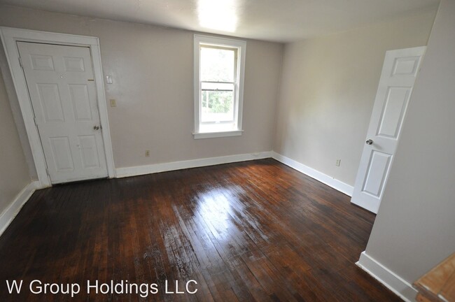 Building Photo - 1 br, 1 bath House - 629 Evergreen Avenue #2