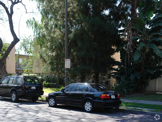 Building Photo - Stuart Apartments