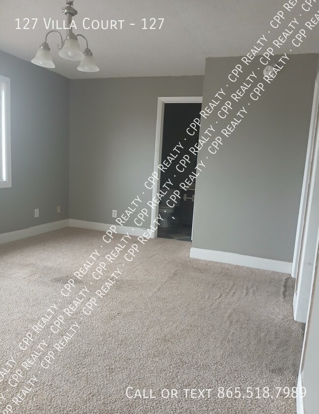 Building Photo - 127 Villa Ct