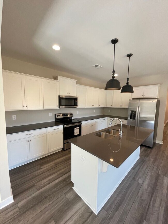 Building Photo - Home for Rent in Riverside, AL!!! Availabl...