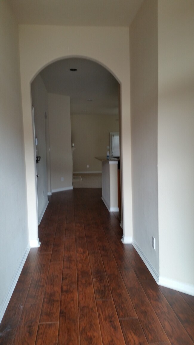 Building Photo - 5769 Dunraven Trl