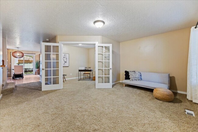 Building Photo - Beautiful Home in the heart of Meridian