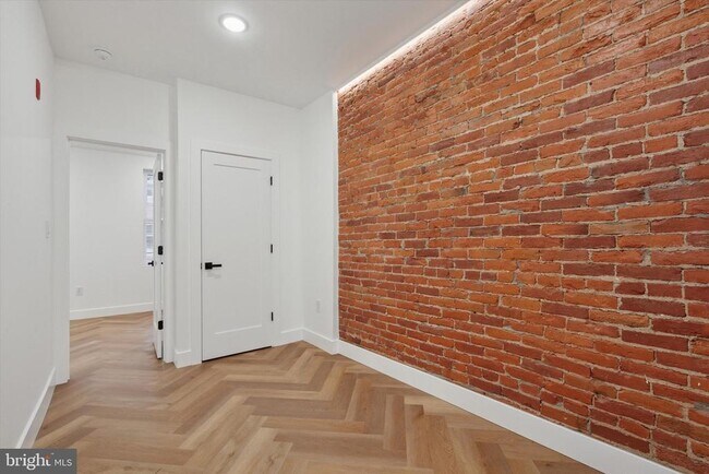 Foto del edificio - 1438 Tasker St