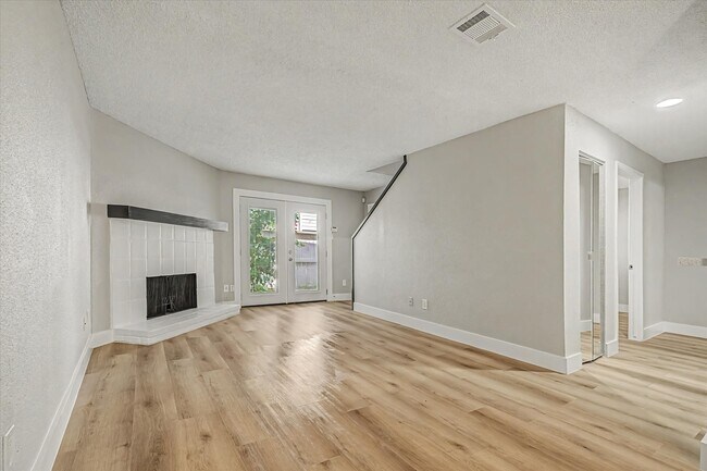 Foto del edificio - 9552 Windswept Ln