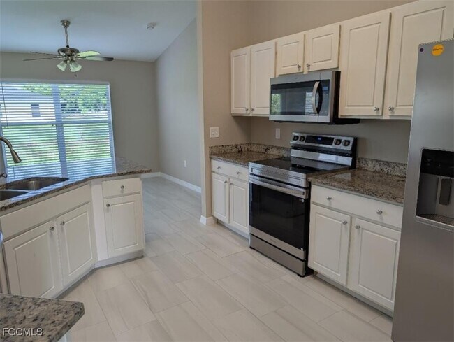 Foto del edificio - 3002 SW 7th Pl