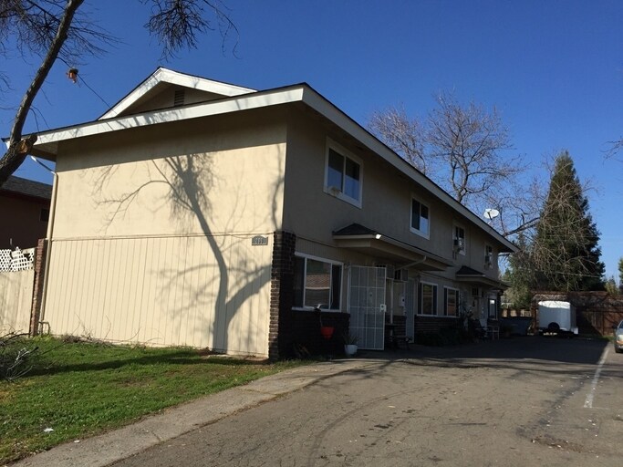 Building Photo - 209 Talisman Dr