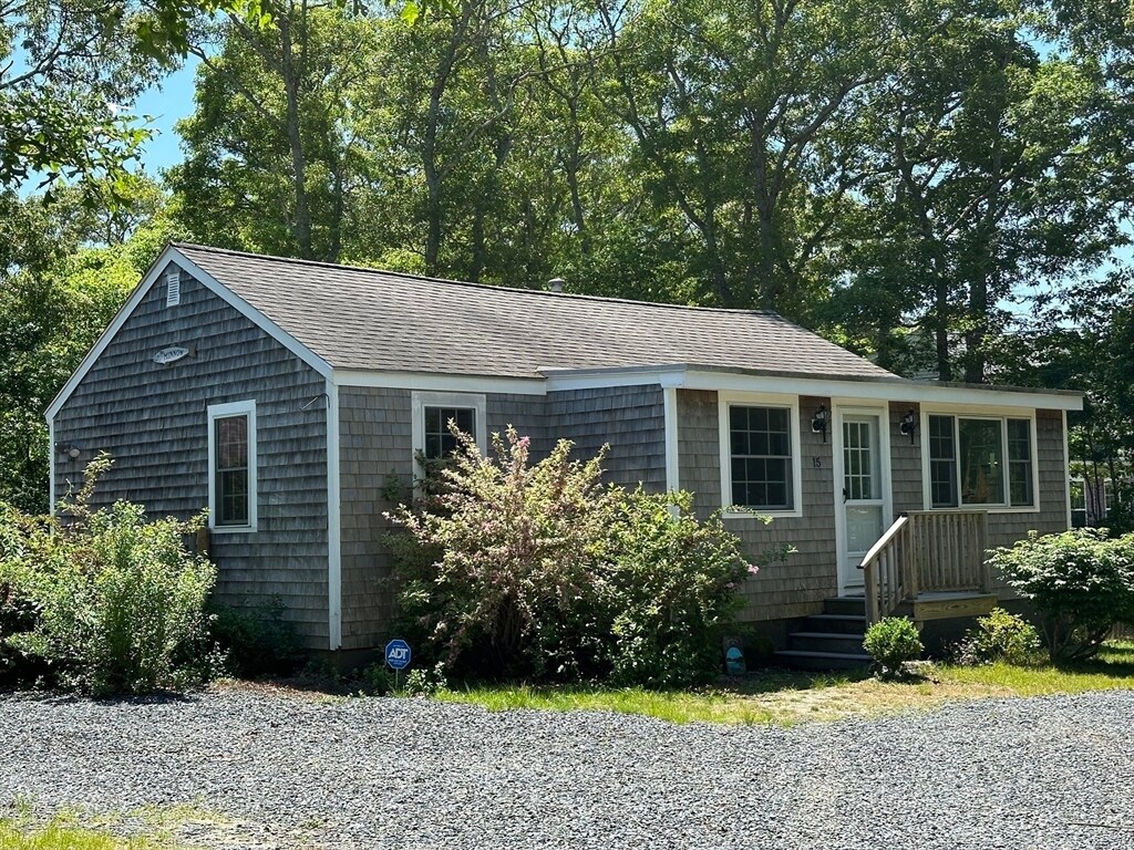 Primary Photo - 15 Pine Rock Rd