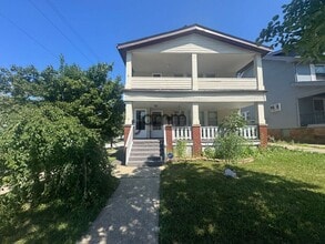 Building Photo - 4347 W 49th St
