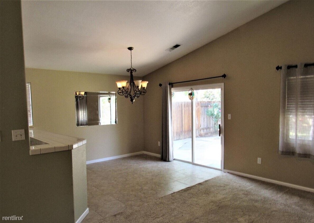 Building Photo - 3 br, 2 bath House - 8800 Penticton Ct