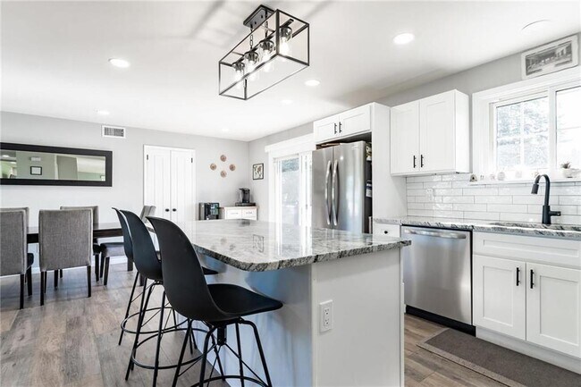 Foto del edificio - 6134 Shepherd Hills Ave