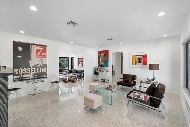 Foto del edificio - 450 N Victoria Park Rd