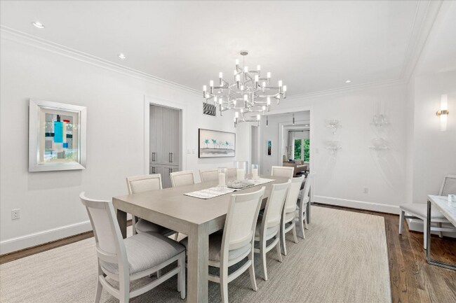 Foto del edificio - 1404 Coventry Ln