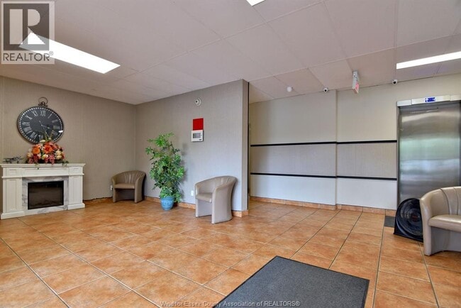 Building Photo - 6520 Thornberry Crescent