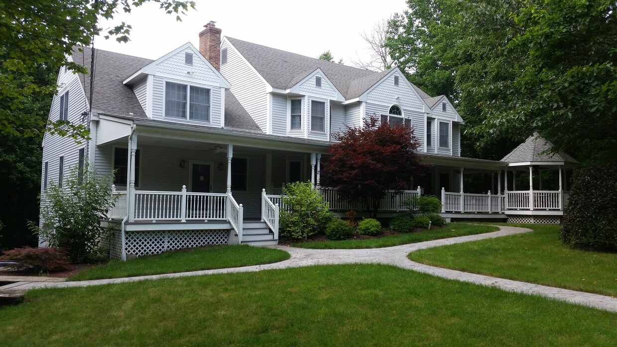 Foto principal - 38 Blue Trail Dr