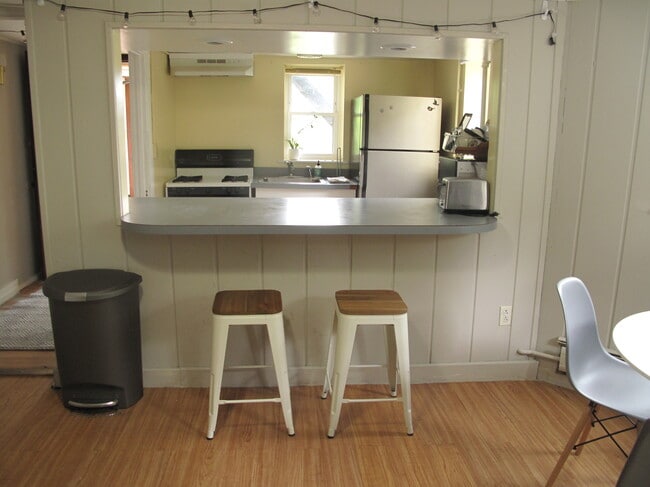 Building Photo - 405 Dryden Rd