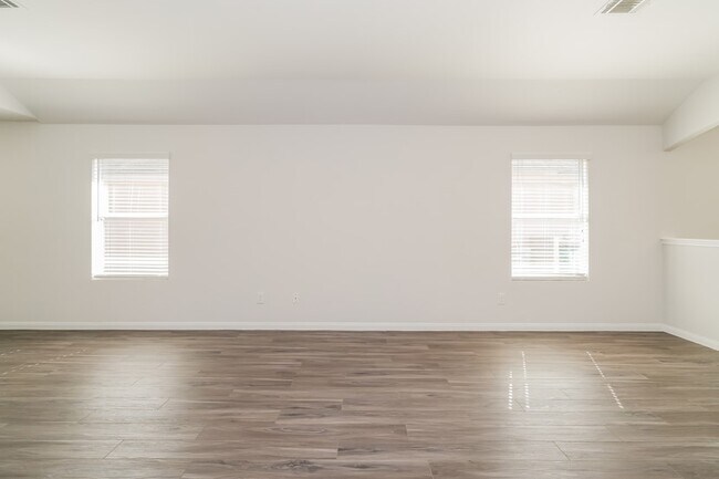 Building Photo - 5611 Amelia Plantation Dr