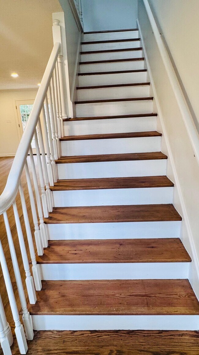 Foto del edificio - 2557 Mimosa Tree Dr