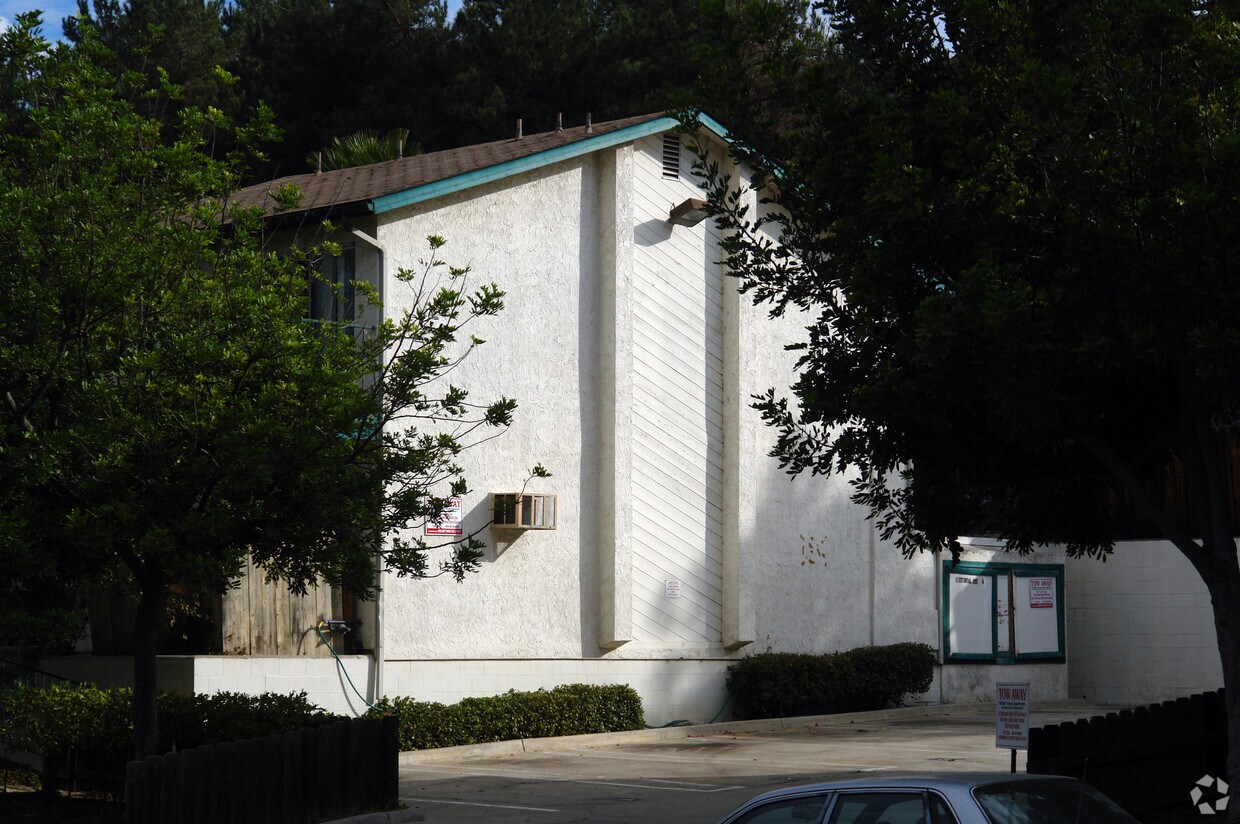 Foto del edificio - Hillside Terrace