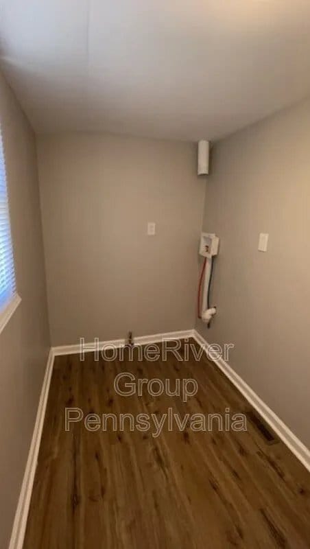 Building Photo - 4048 N Fairhill St