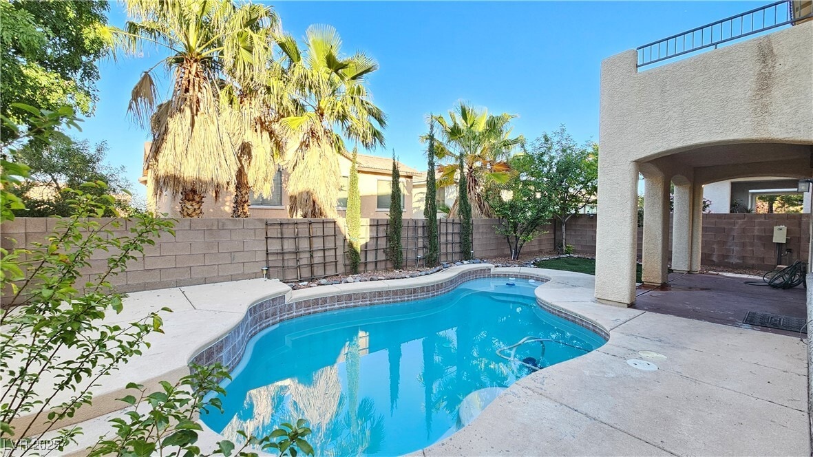 Foto principal - 326 Carlisle Crossing St